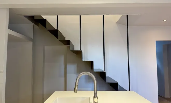 Réalisation d'un escalier ultra design à Istres, Châteauneuf-les-Martigues, FIMSAI