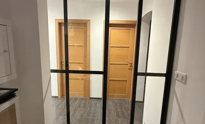 réalisation d'une porte coulissante et paroi vitrée métal et verre sur mesure à Châteauneuf-les-Martigues, Châteauneuf-les-Martigues, FIMSAI