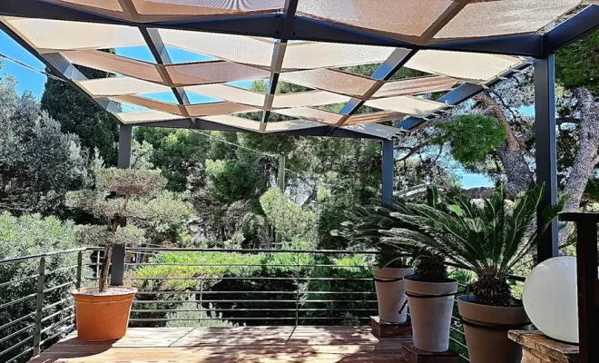 Réalisation d'une pergola de type grecque sur mesure, Châteauneuf-les-Martigues, FIMSAI